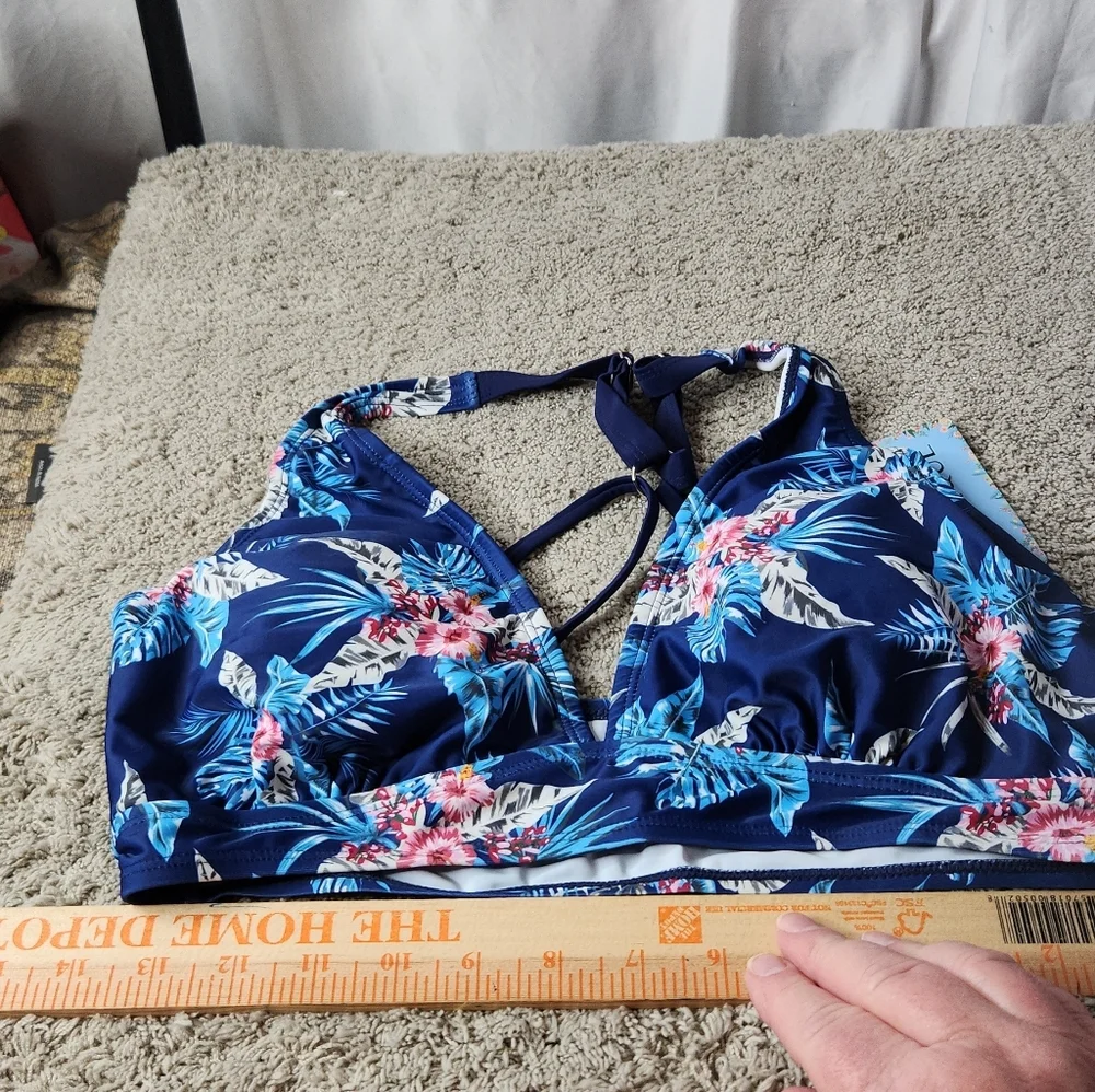 Women's Two Piece Tankini Swim Top With Swim Shorts With Ties - Yonique - L